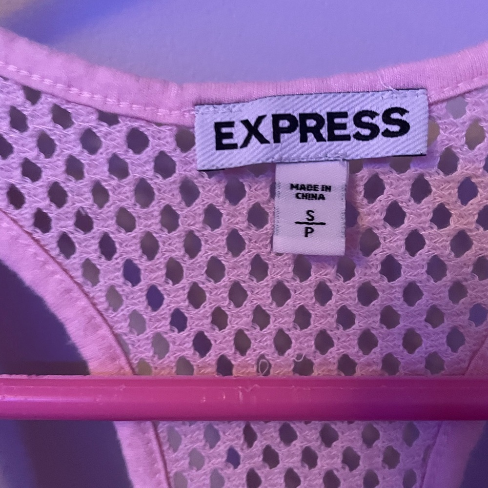 Pink tee - Picture 3 of 3